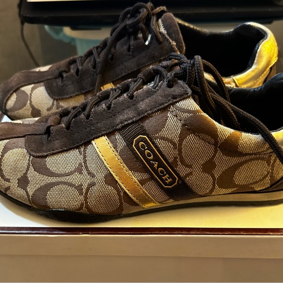 Authentic Coach Women Brown sneakers - Picture 2 of 5